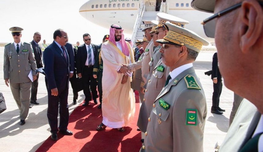 ابن سلمان يختتم زيارة قصيرة لنواكشوط ويغادر إلى الجزائر