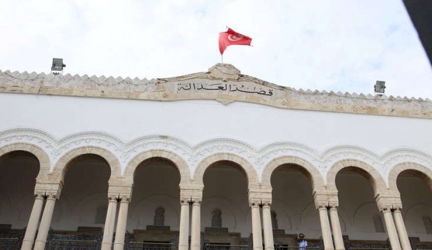 بدء التحقيق في مزاعم 