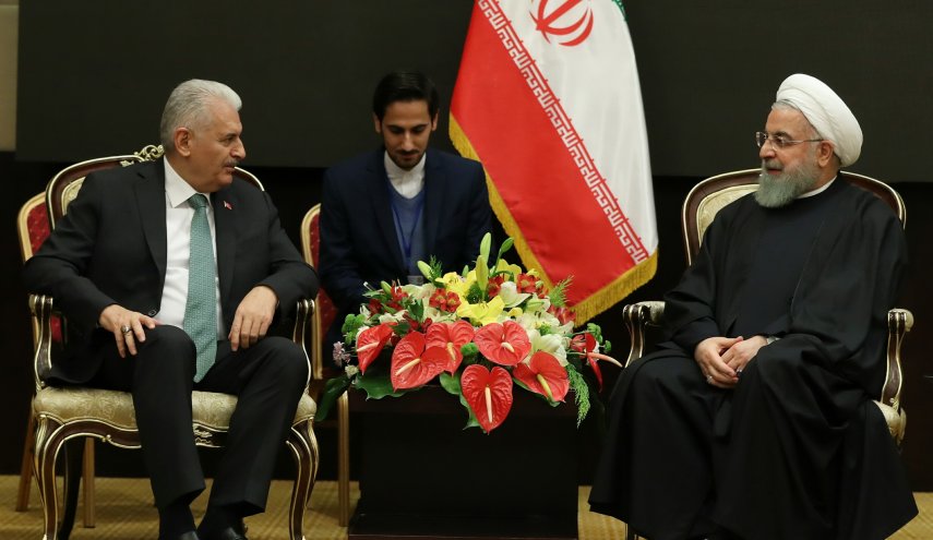 بالصور// لقاء الرئيس حسن روحاني برؤساء برلمانات الدول الست المشاركة في قمة لمكافحة الإرهاب في طهران