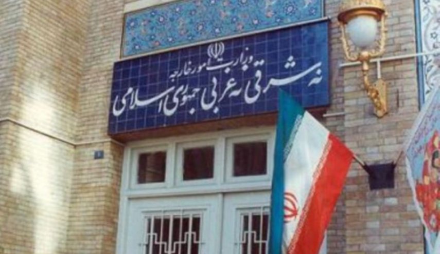 الخارجية الايرانية تحذر الرعايا الايرانيين في فرنسا