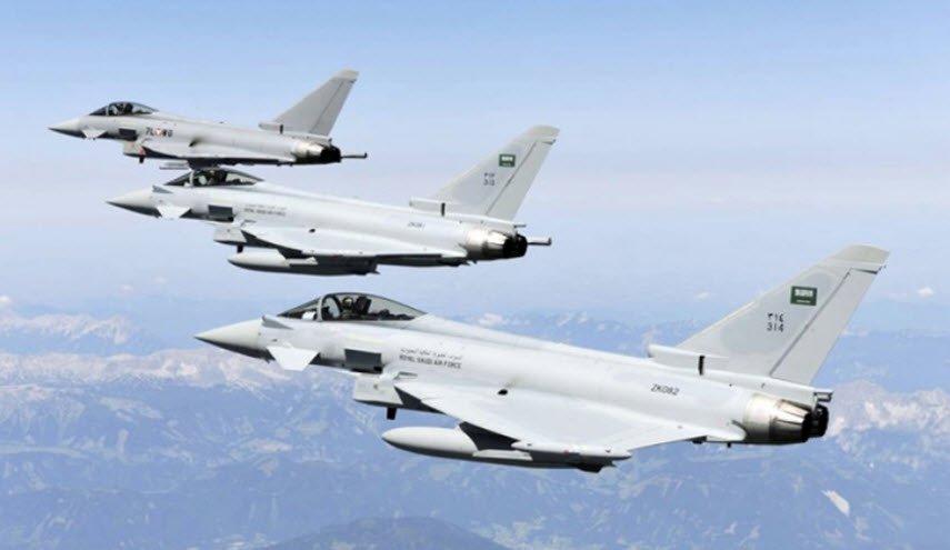 طيران العدوان السعودي يستهدف تجمعات المرتزقة بـ