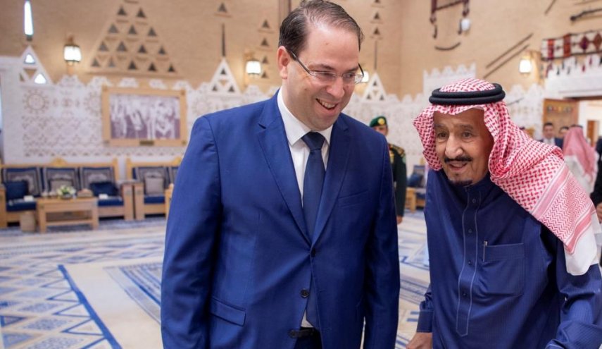 هل يعود الشاهد؟! هكذا سخر التونسيون من زيارة رئيس الوزراء للسعودية