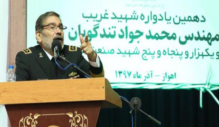 بإنتهاج ايران الاقتصاد المقاوم سنمرغ انف ترامب بالتراب