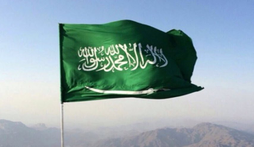 جدل واسع حول رفع العلم السعودي في هذه العاصمة العربية