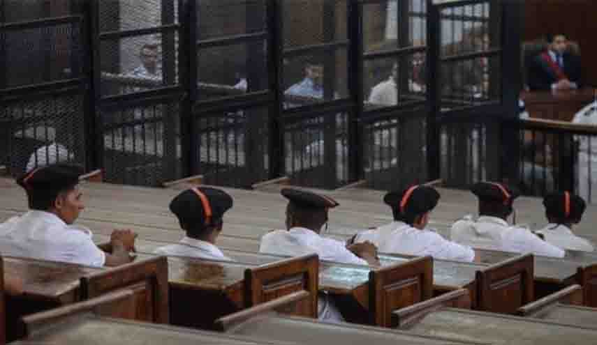 النيابة المصرية تجدد حبس وزير العدل في عهد مرسي