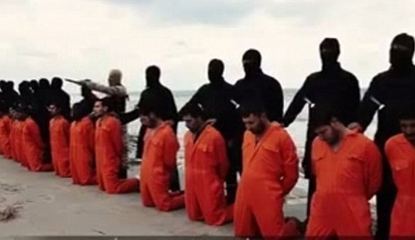 ليبيا تستخرج رفات 34 إثيوبياً أعدمهم 