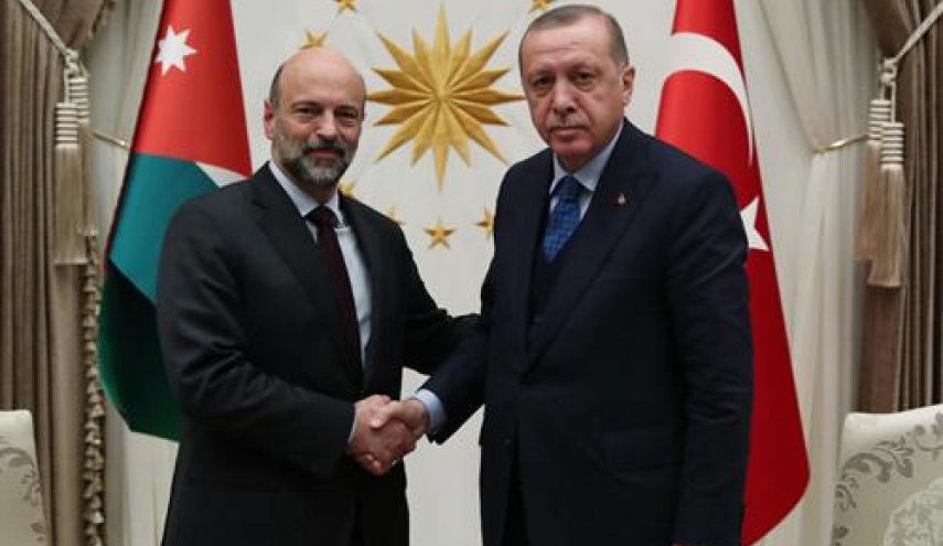  هذا ما جرى بحثه في اللقاء بين اردوغان و الرزاز