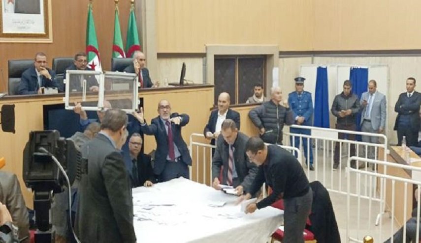 سيطرة أحزاب السلطة في الجزائر على نتائج الإنتخابات