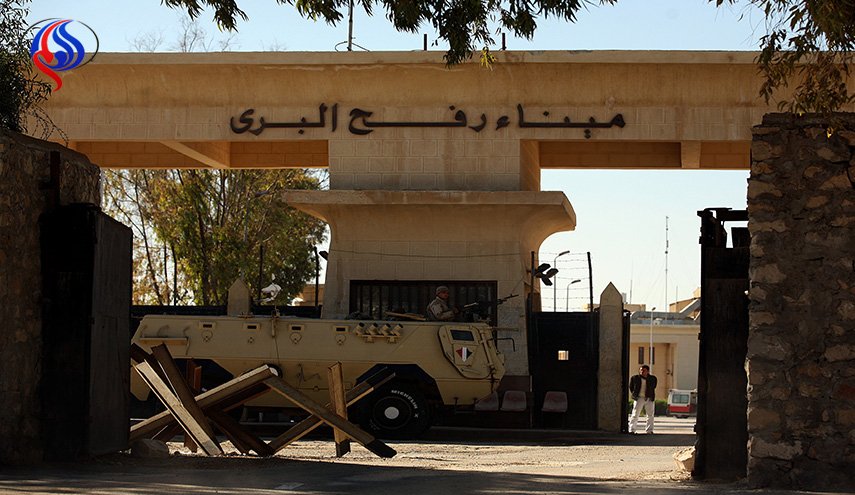 كيف ردت الفصائل على سحب موظفي السلطة من رفح؟