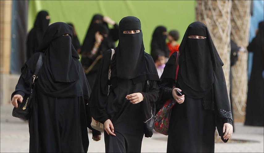سبع سعوديات حاولن الهرب قبل رهف القنون .. هذا مصيرهن
