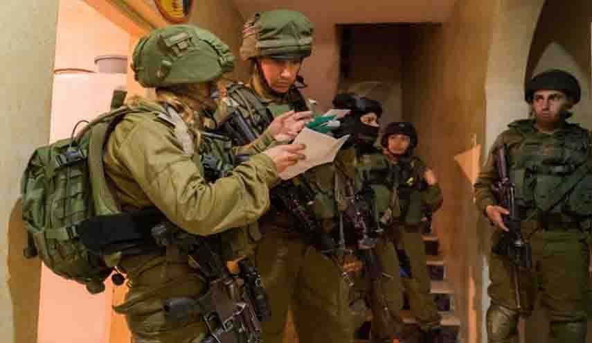الاحتلال يعتقل 16 فلسطينيا أحدهم من عائلة البرغوثي