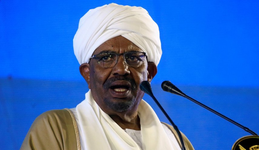 سحب ترشح البشير أمر يخص مؤسسات الحزب وحده