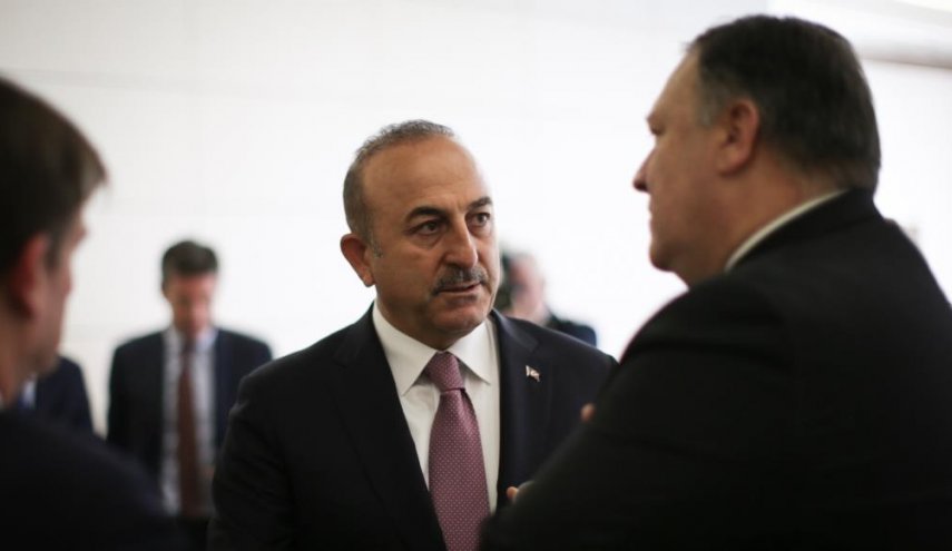  أوغلو يشيد بتصريحات نظيره الأمريكي حول اكراد سوريا!
