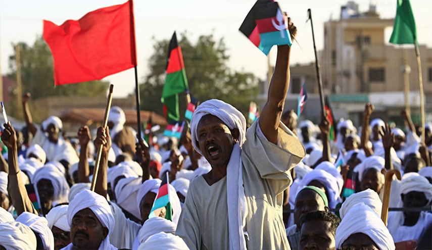 قوى سياسية تعلن عن تصعيد قادم في السودان
