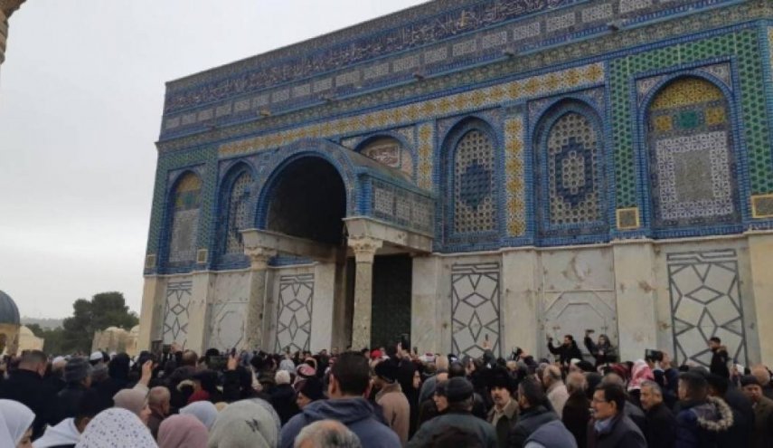 حماس: الاحتلال سيدفع ثمن المساس بحرمة المسجد الأقصى