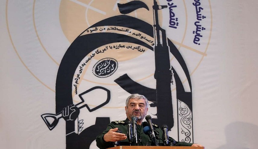اللواء جعفري يحذر نتنياهو من اللعب بذيل الاسد