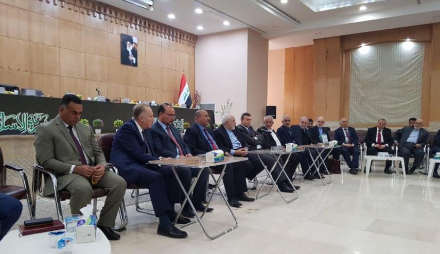 ظريف: ینبغی للعراق ان لا یعقد الآمال علي الاخرین فی مرحلة اعادة الاعمار ایضا