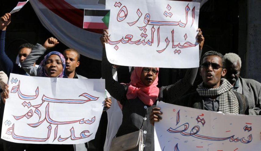 السودان بين خيارين.. تغيير جذري بالحكم أو حمام دم