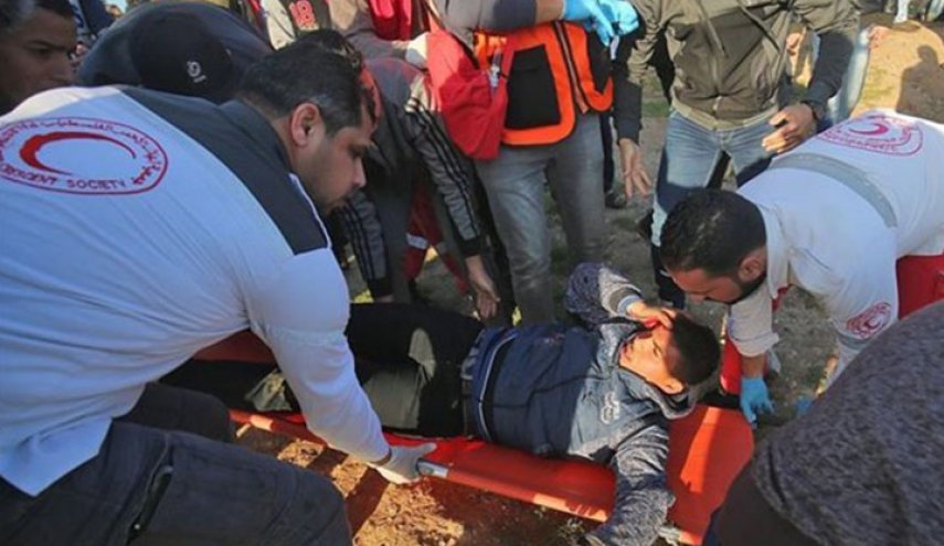اصابة 43 فلسطينيا في قمع الاحتلال لمسيرات العودة