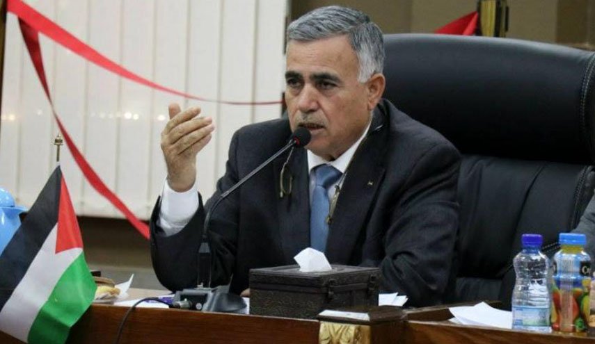 وزير فلسطيني يثير أزمة مع أهالي مدينة الخليل 
