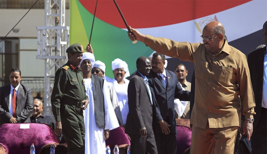 البشير يفاجيء السودانيين بمعلومات خطيرة 