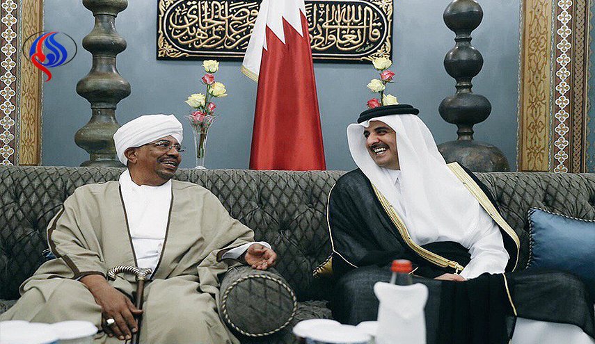 البشير الى الدوحة اليوم ويلتقي أميرها غدا