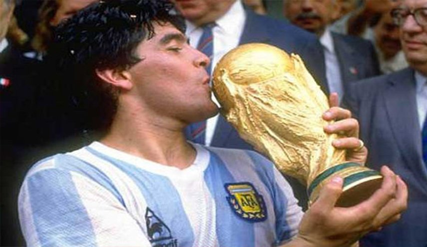 مارادونا يدعم الرئيس الفنزوئلي!
