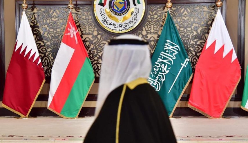 ناشينال إنتريست: الدول الخليجية تبحث عن بديل للسعودية!