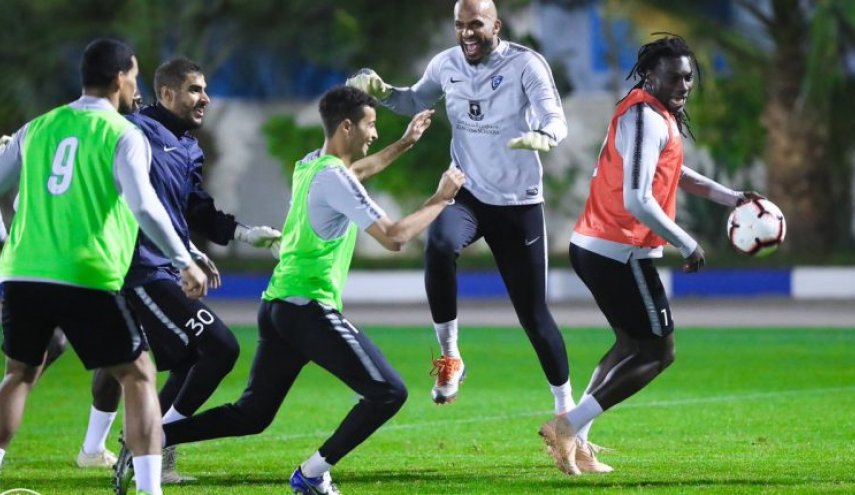 حارس المنتخب العماني يتعرض للإغماء 