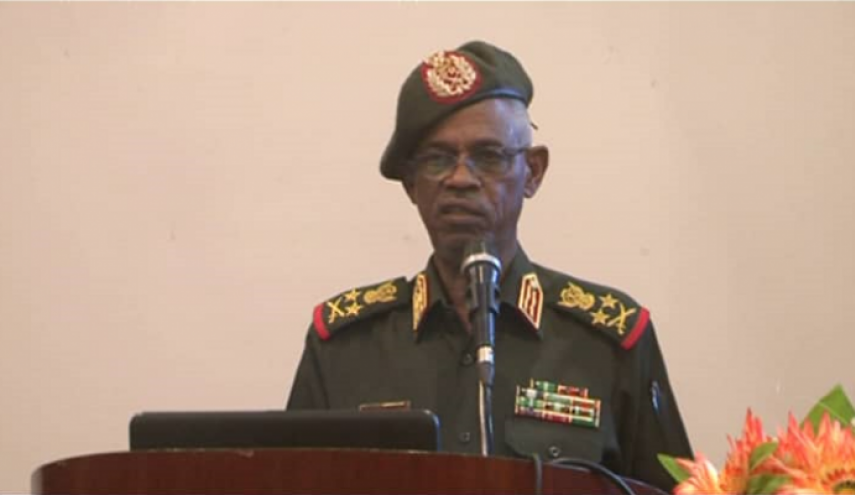 الجيش السوداني: متمسكون بقيادتنا ولن نسلم بلادنا للعملاء
