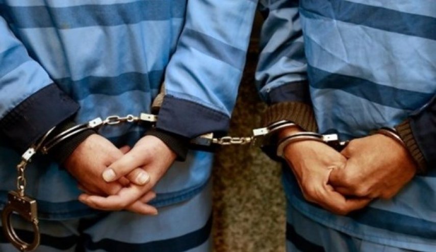 ايران.. تفكيك شبكة منظمة للتلاعب بقطاع بتروكيمياويات