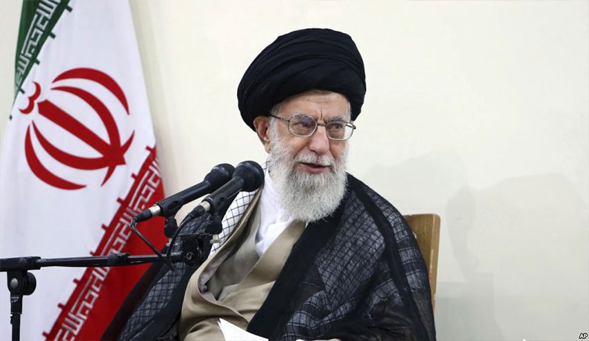 قائد الثورة يأمر بتنفيذ اصلاحات هيكلية في البلاد 