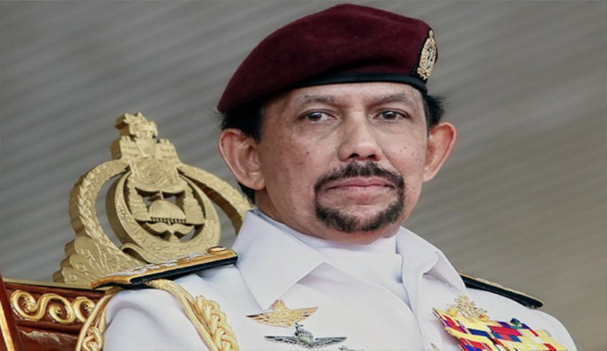 سلطان بروناي يهنئ بانتصار الثورة الاسلامية