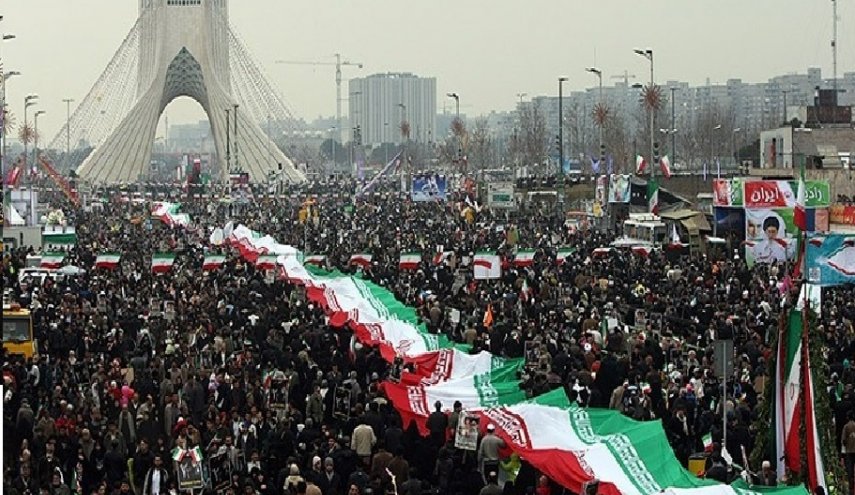 هاآرتص: نشانی از نابودی نظام ایران در چهل سالگی وجود ندارد
