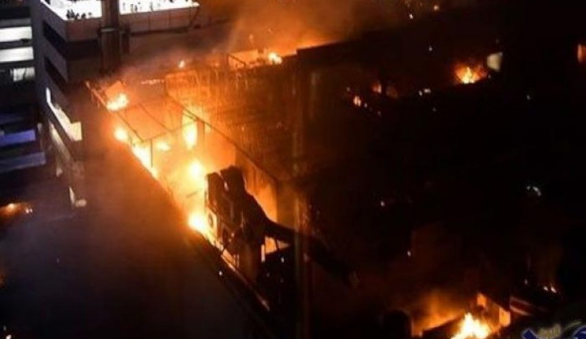 حريق في فندق بنيودلهي أدى الى مقتل 17 شخصاً
