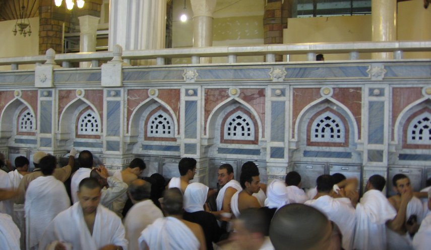تصريحات عن 'ماء زمزم' تثير الجدل في مواقع التواصل