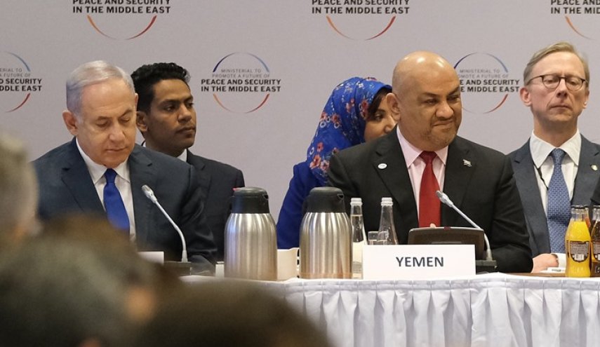 الحوثي: جلوس حكومة المرتزقة بجانب 'نتن اسرائيل' جريمة