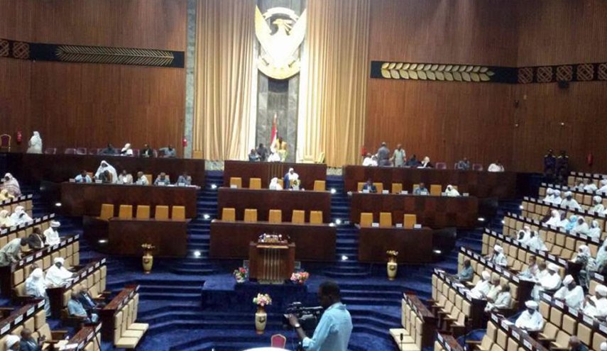 مناقشه امكانية بقاء البشير بعد 2020 في اجتماع لبرلمان السوداني
