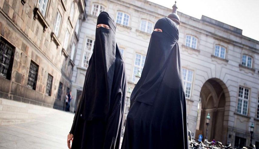 سعوديات في ألمانيا: سفارة بلدنا تهددنا بمصير خاشقجي