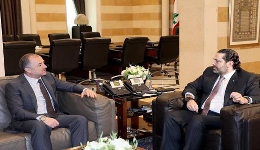 سأبقى أتخذ المواقف الدفاعية عن أي أرض عربية