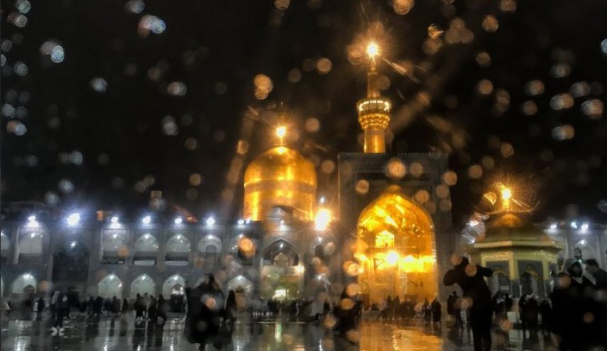 تساقط الثلوج في مرقد الامام الرضا (ع )