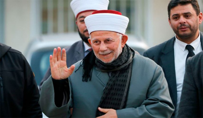 الاحتلال يوجه رسائل للأردن والفلسطينيين باعتقاله رئيس مجلس الأوقاف في القدس