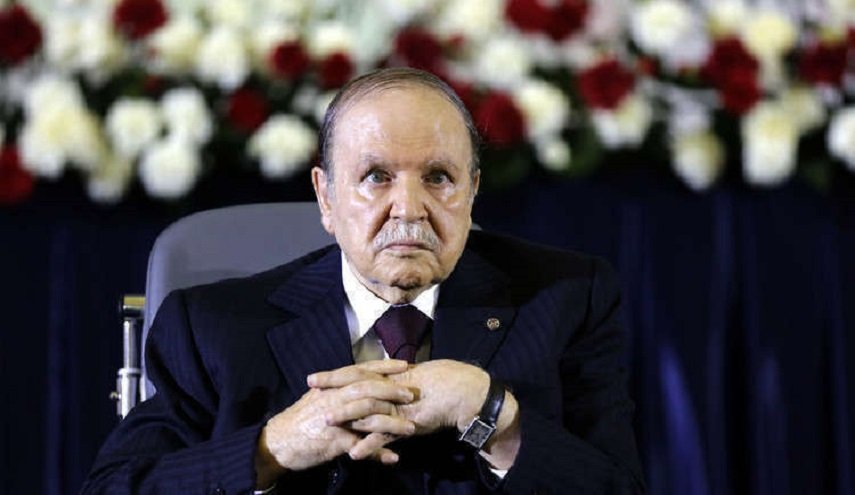 بن يونس: لا تشككوا في الملف الصحي لبوتفليقة
