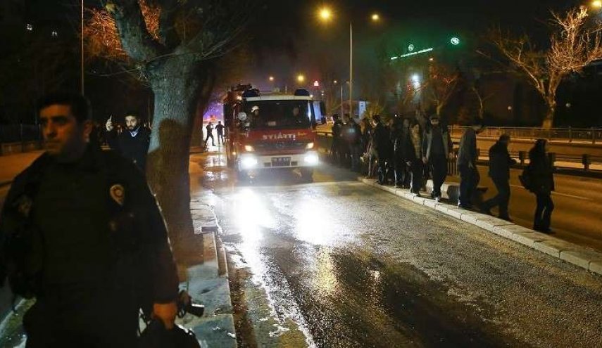 مصرع 4 أشخاص بحريق في أشهر أحياء إسطنبول
