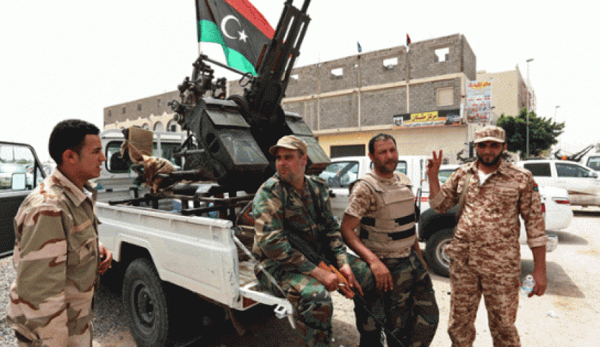 ليبيا تنفي تقارير بريطانية عن وجود عناصر مسلحة روسيّة في بنغازي
