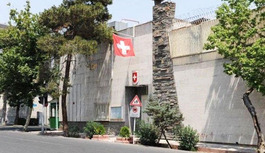 تحقیر اقتصادی ایران؛ سفارت سوئیس در تهران در برابر واکنش انتقادی مخاطبان ناچار به عقب نشینی شد+ عکس