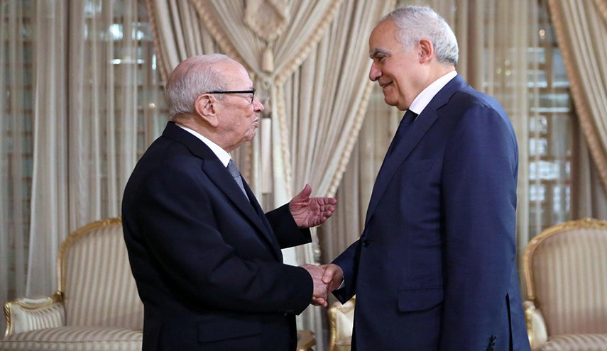 ماذا في لقاء السبسي وسلامة في تونس؟