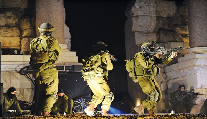 اعتقال صيادين في غزة و6 فلسطينيين آخرين بالضفة