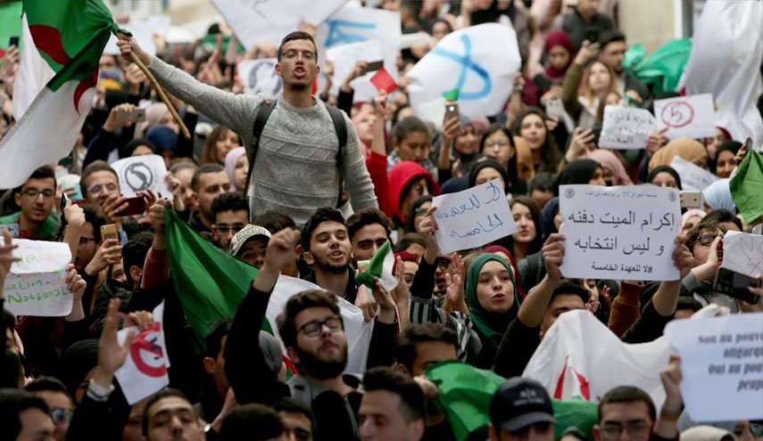 هذا ما ينوي رئيس أركان الجيش الجزائري فعله غداً
