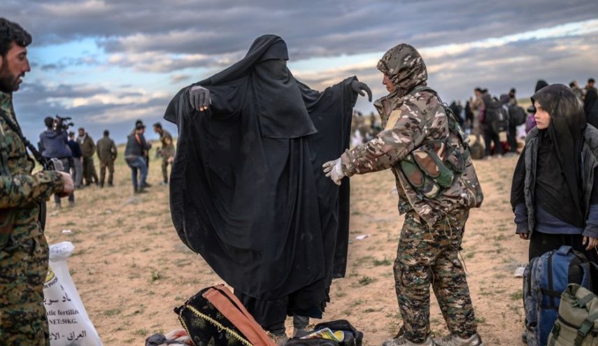 خبير: داعش انتهى بسوريا واميركا تنقله لمناطق ساخنة